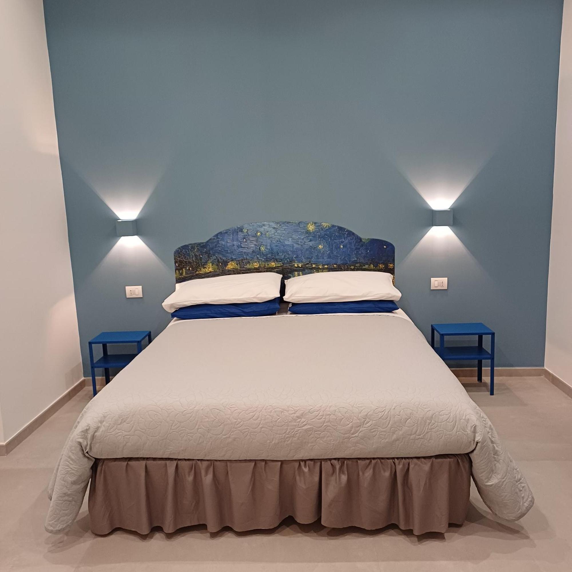 Partenope 10 Naples Extérieur photo