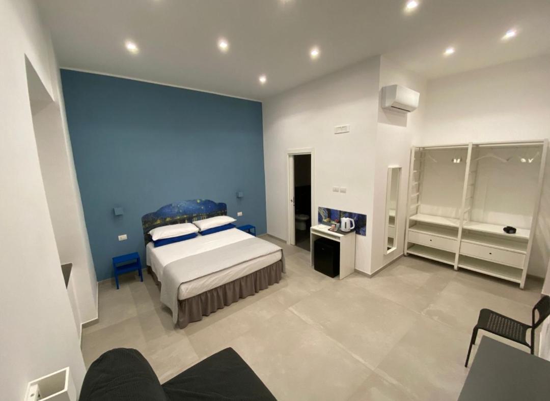 Partenope 10 Naples Extérieur photo